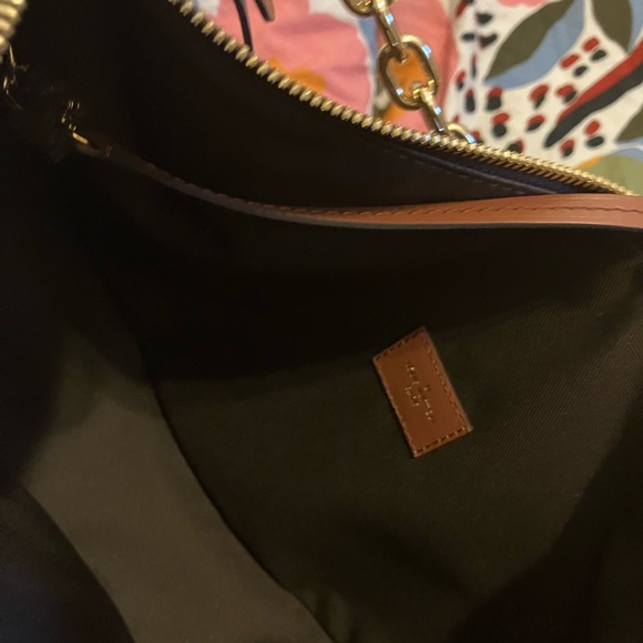 Louis Vuitton Loop Hobo - AUTHENTIC and like new! - Picture 4 of 6